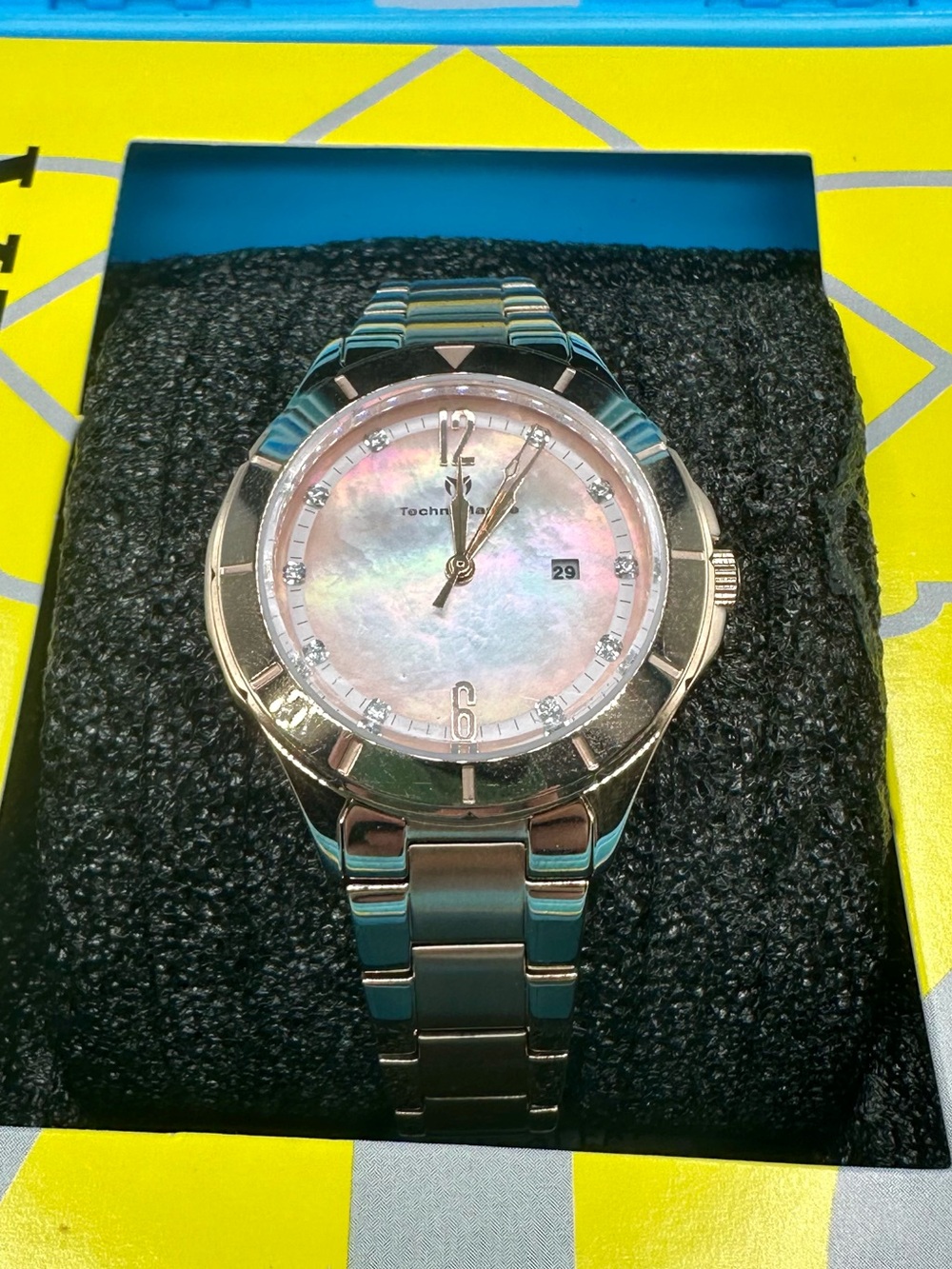 NEW Technomarine Gold Luna Tides Watch Mother of Pearl Dial 33mm TM-825001
